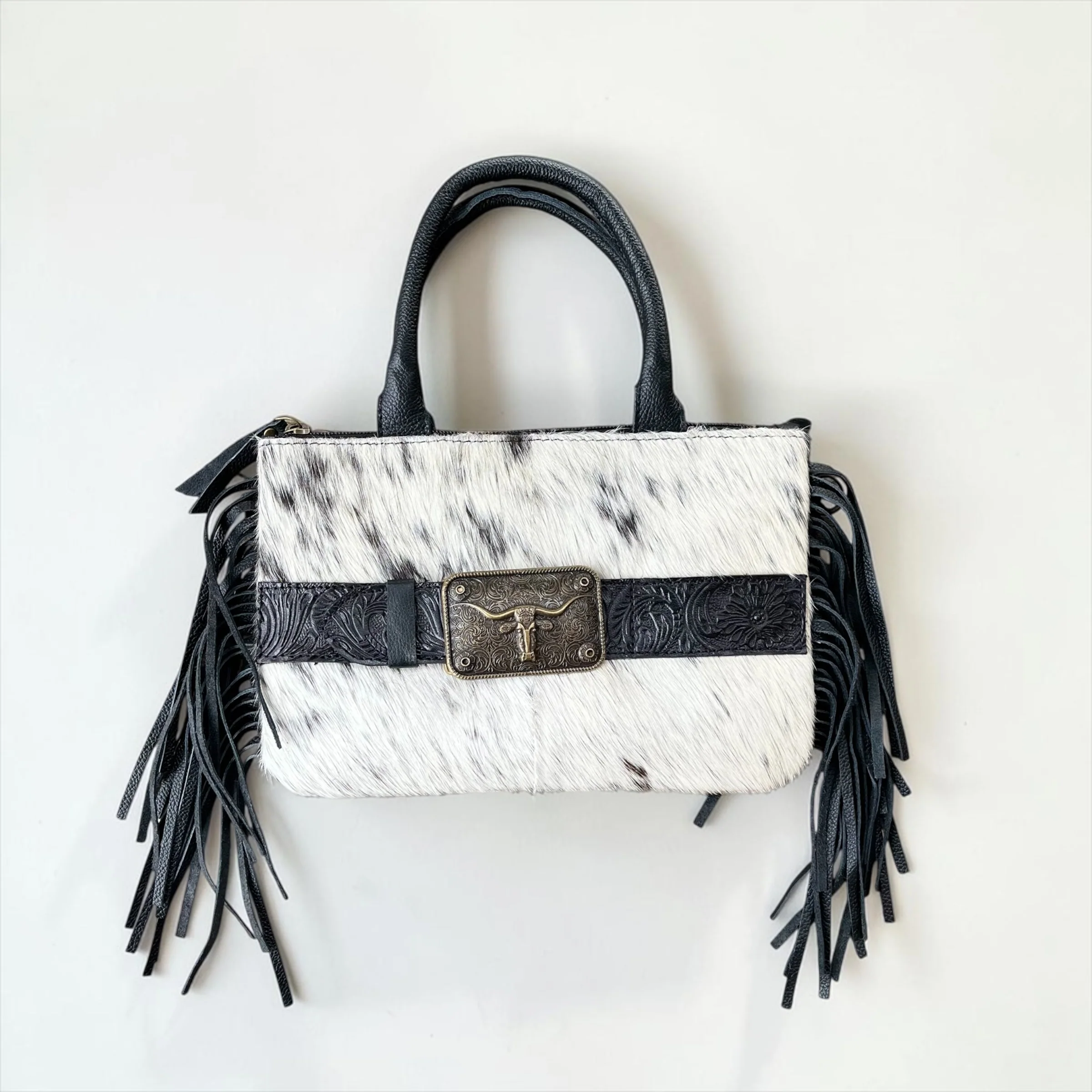 Black buckle fringe crossbody bag - Image 3