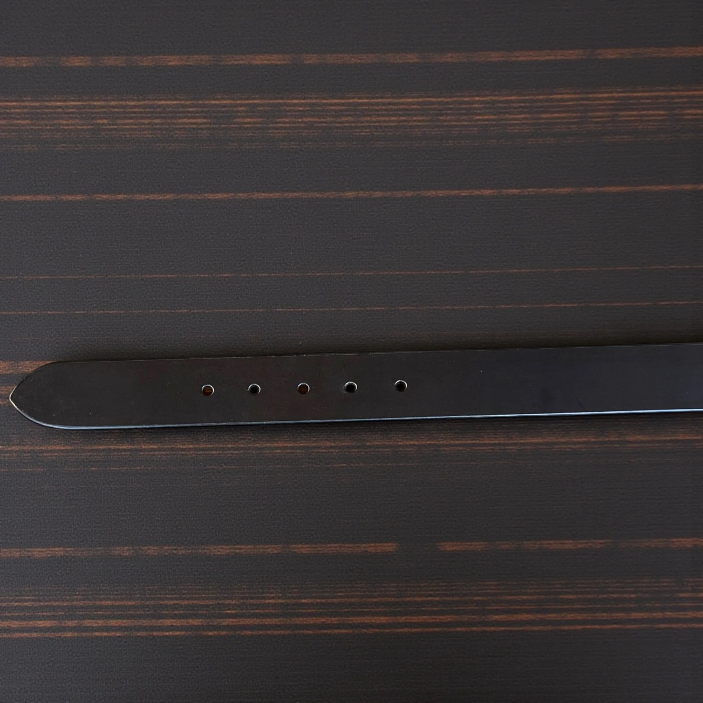 Classic black leather belt - Image 3