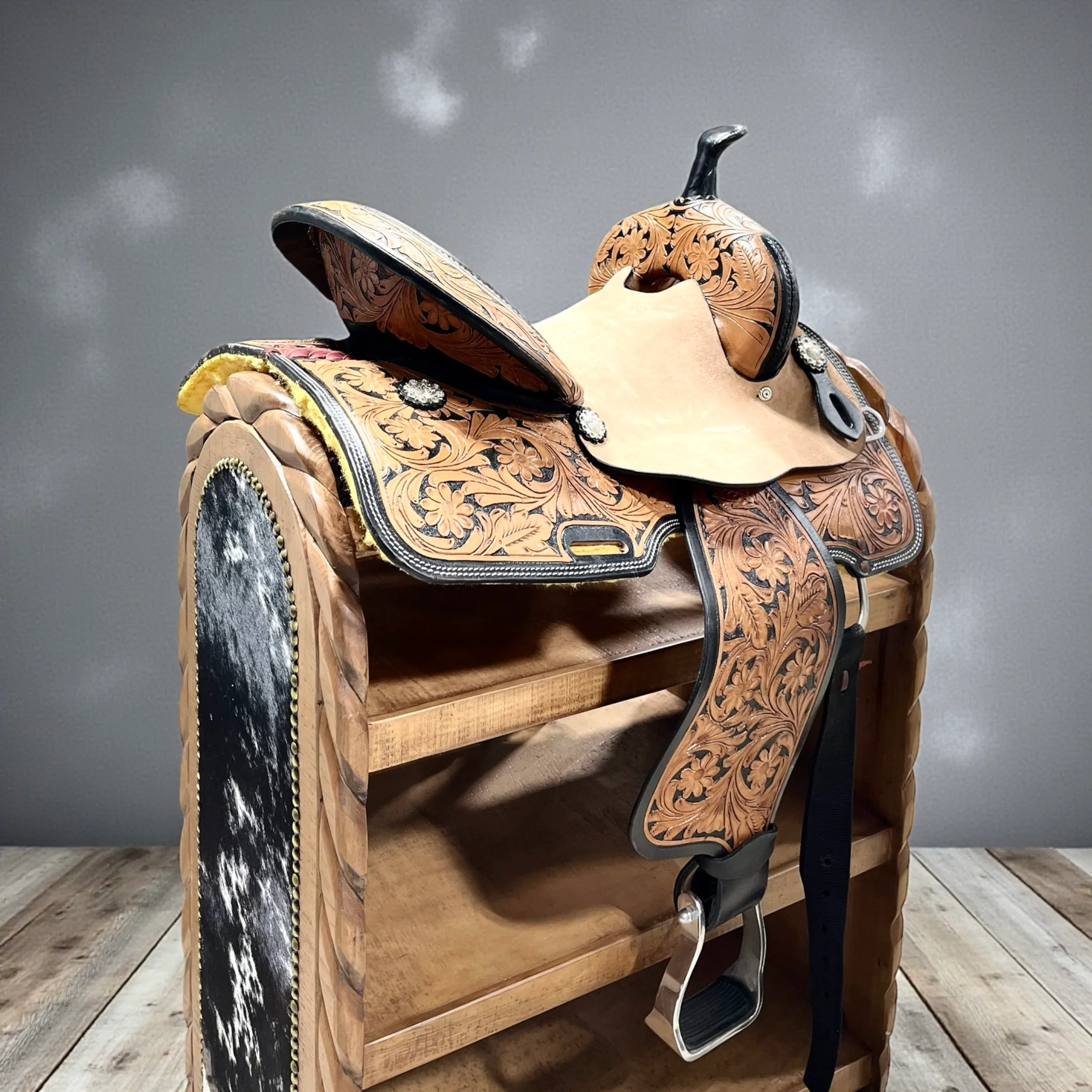 Genuine leather saddle - Image 2