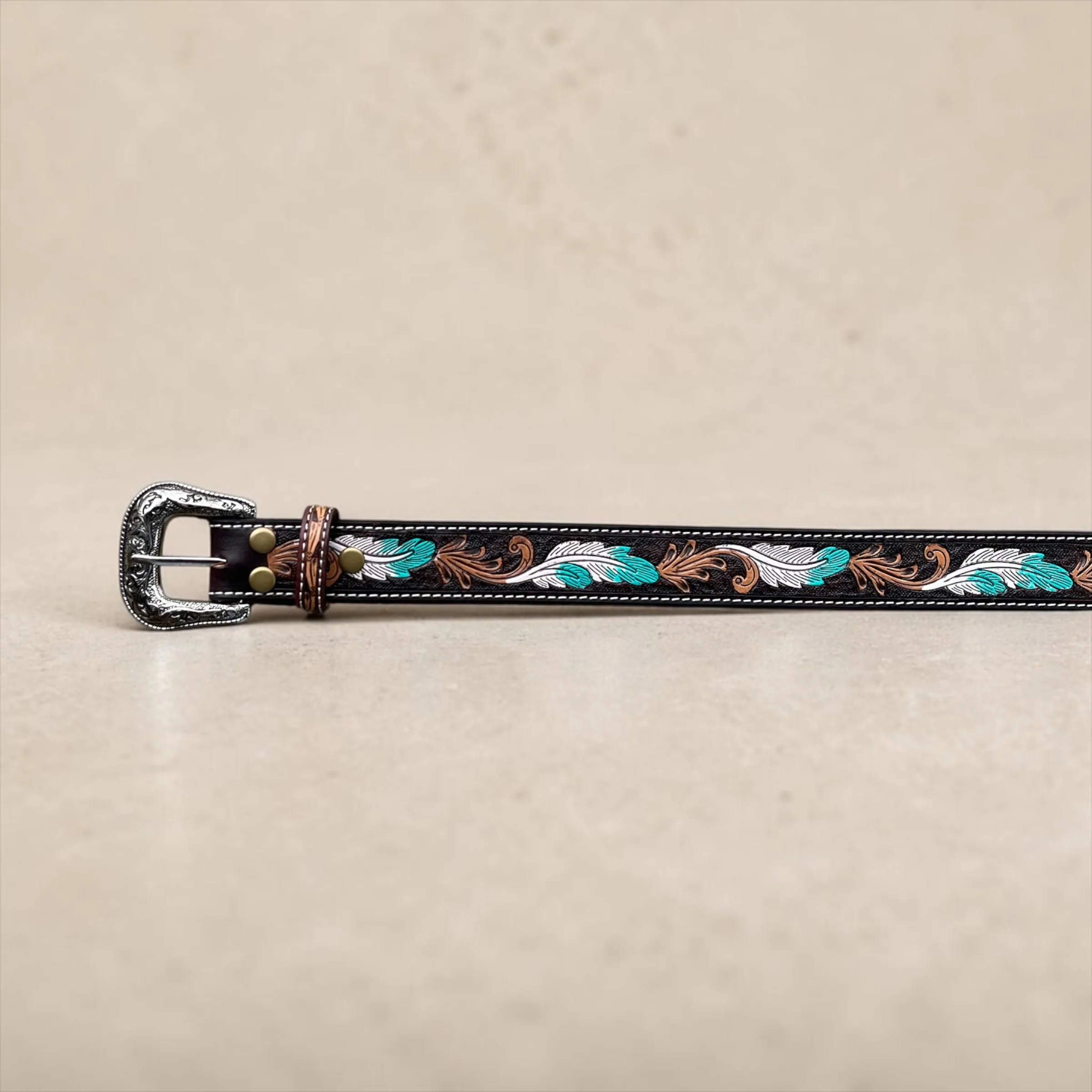Feathers tooled leather belt - Image 2